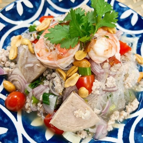 Yum Woon Sen.