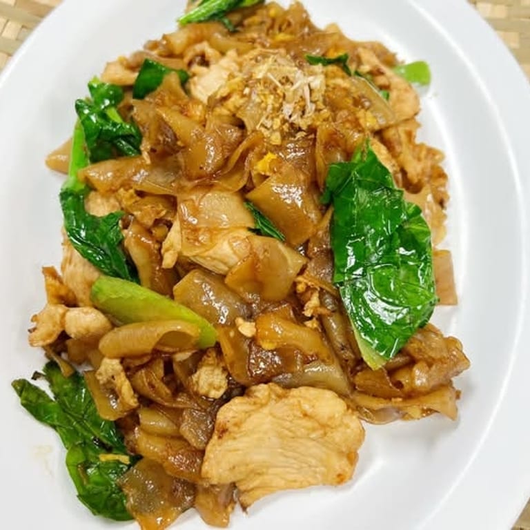 Delicious Pad See Ew